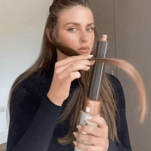 Orelium AirStyler mentre crea i ricci